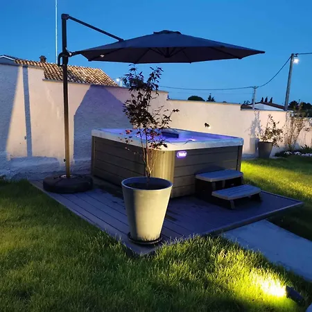 Apartmán In 33579 *